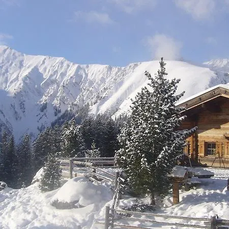 Appartement Hochzillertal Mit Sauna & E-ladestation